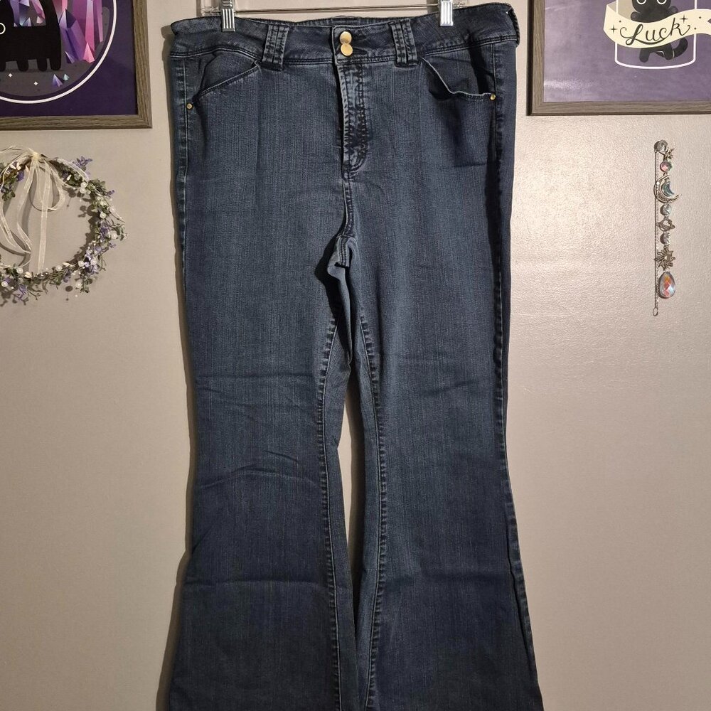Refuge+ Bootcut Jeans